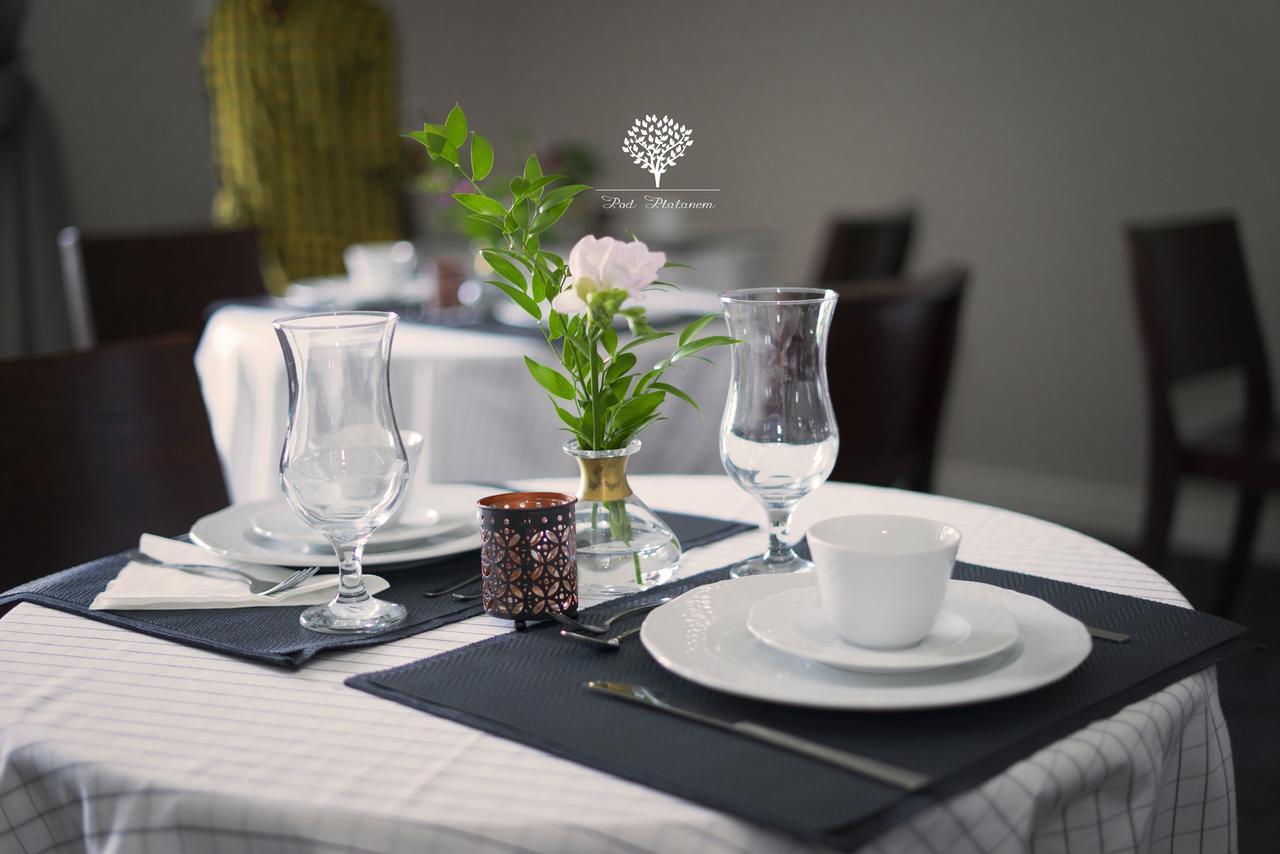 Szafirowy Dwor Hotel & Restauracja 글리비체 외부 사진