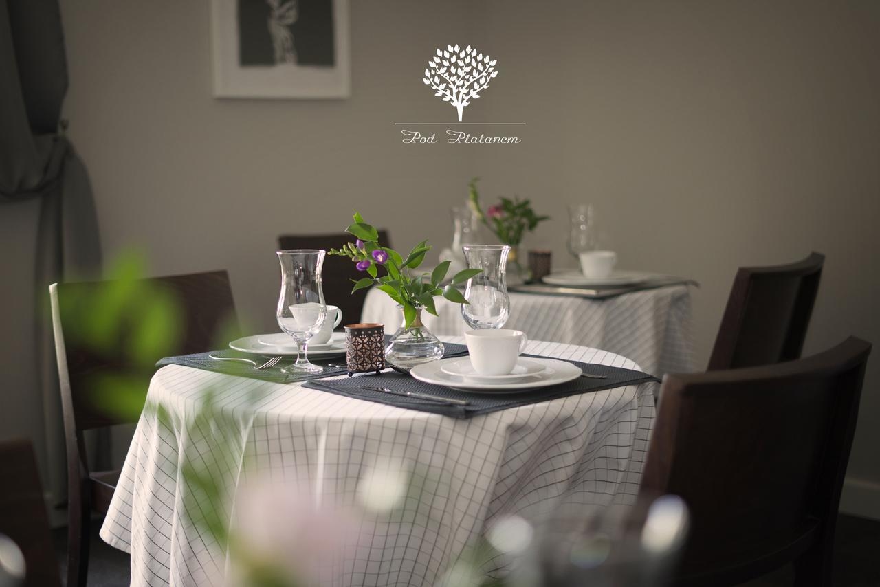 Szafirowy Dwor Hotel & Restauracja 글리비체 외부 사진